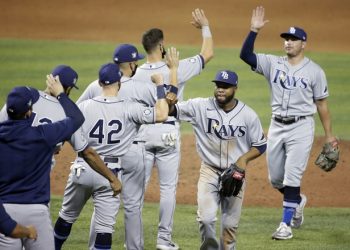 Los competitivos Rays, abusan de unos flojos Marlins