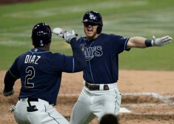 los tampa bays rays eliminan a los yankees mlb en español 2020 beisbol brosseau