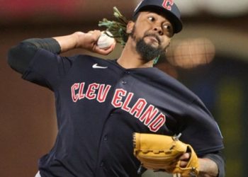 Emmanuel Clase llega a 40 salvados