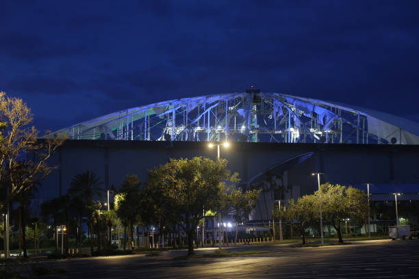 El Tropicana Field, dañado tras el paso del huracán Milton. Getty Images