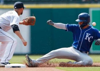 robar bases mlb en español beisbol
