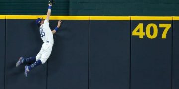 catch atrapada cody bellinger el momento san diego padres los angeles dodgers mlb en español beisbol