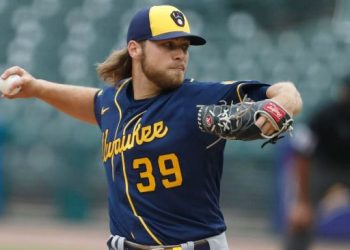 corbin burnes cutter mlb en español beisbol