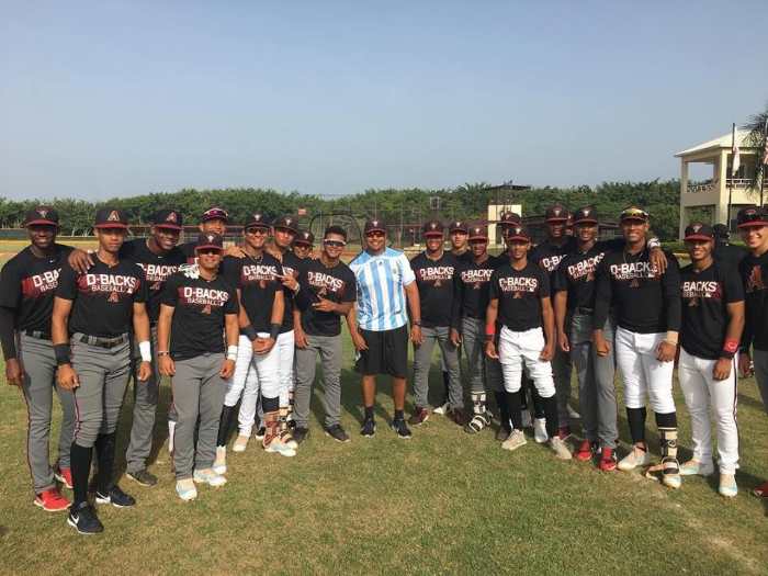 Rolando Arnedo, a un paso de la MLB