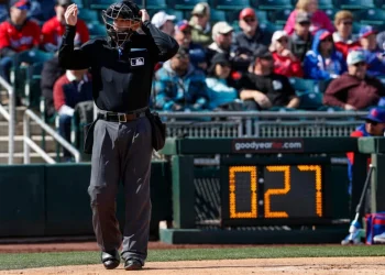 Pitch clock durante partidos de la MLB