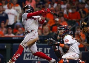 ALCS Red Sox – Astros G2.  Paseo en cohete de los Red Sox